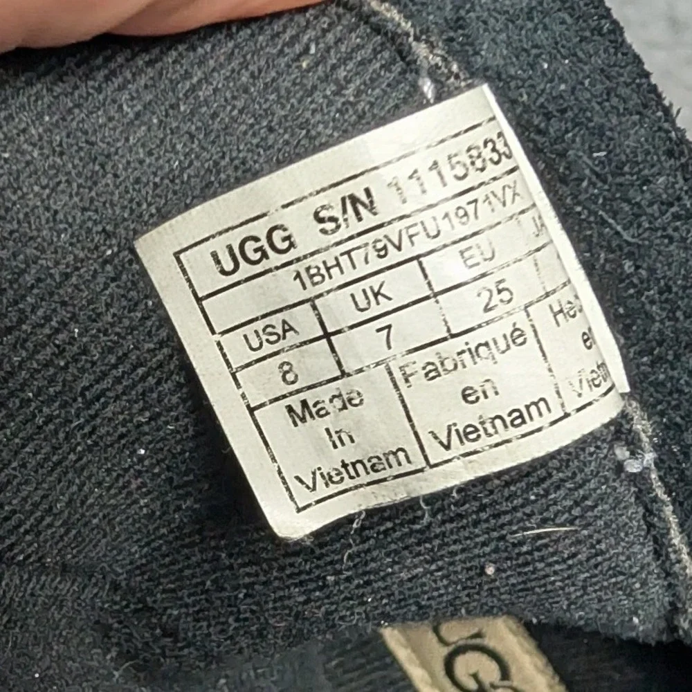 UGG Boots Toddler 8 Black Zip Silver Star Bow